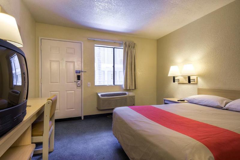 Motel 6-Anaheim, Ca - Buena Park Buitenkant foto