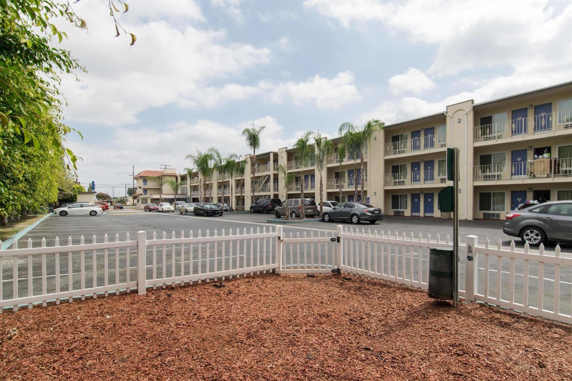 Motel 6-Anaheim, Ca - Buena Park Buitenkant foto